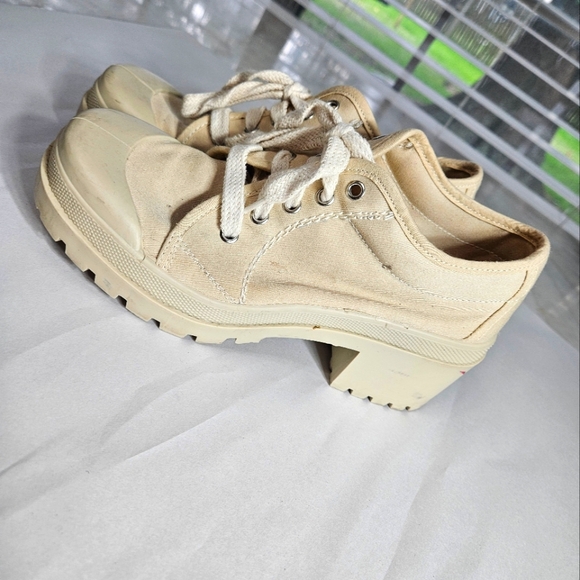 Chic & Cozy Cream Canvas Sneakers,  NoBox, Made in Spain, Size 38 - Picture 2 of 9